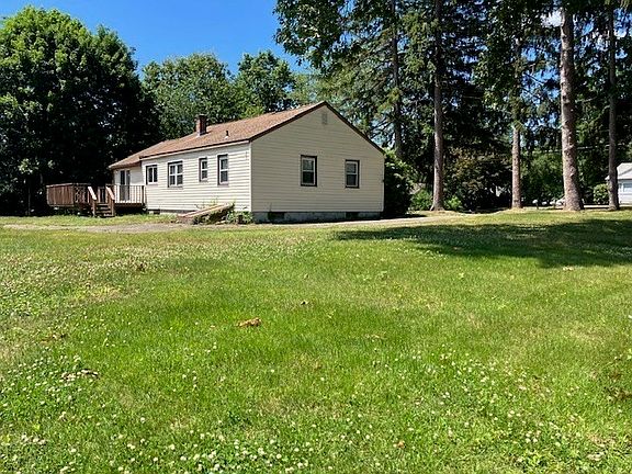 3rd image of 14 Birchwood Rd