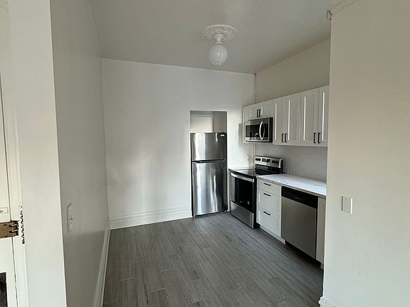 2nd image of 1382 Masonic Ave #1