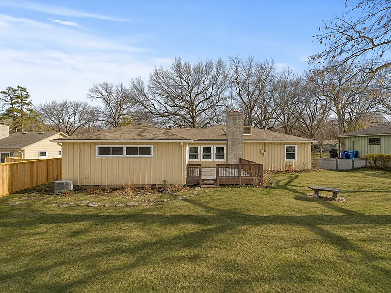 7708 Reeds Rd — Photo 16