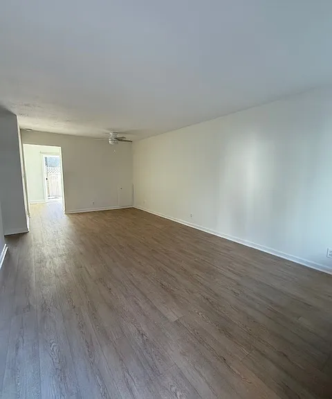 Ming Tree Apartments — Photo 7