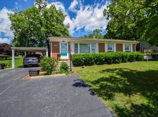1518 Mountain View Rd, Vinton, VA 24179