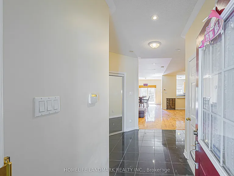 38 Romance Dr — Photo 4
