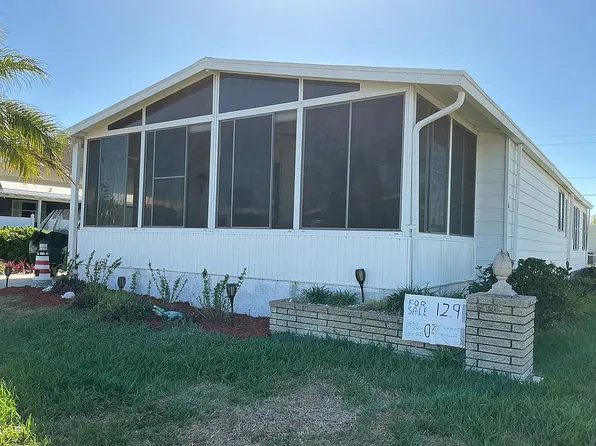 5656 Halifax Dr, Sarasota, FL 34233