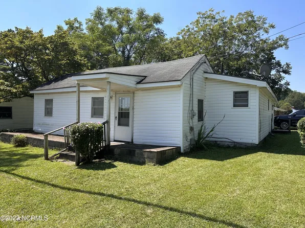 303 Davis Mill Road #303 &301, Selma, NC 27576