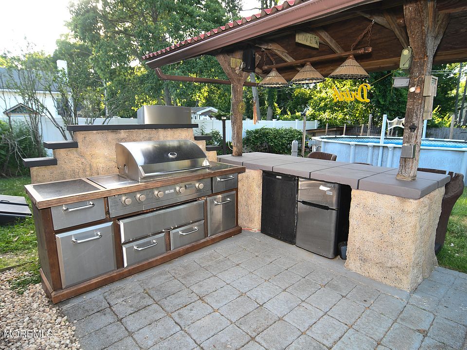 1st image of 121 Frede Drive