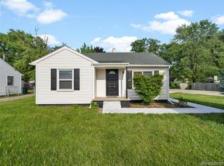 2000 Rochester Rd, Leonard, MI 48083