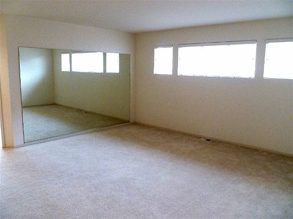 Spacious Bonus Room