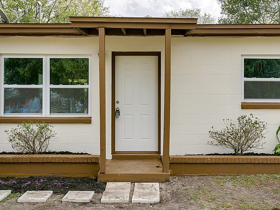 3rd image of 334 Linden Ln