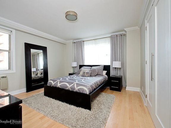 5th image of 5900 Arlington Ave APT 1G