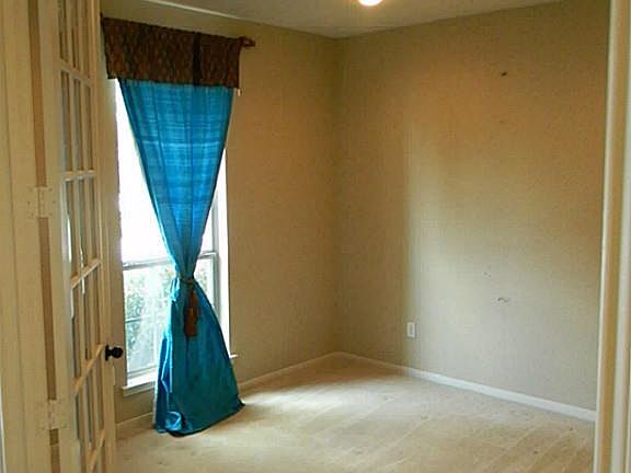 3rd image of 9526 Horton Landing Ln