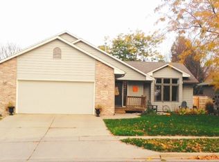 1012 N Vail Cir, Sioux Falls, SD 57110