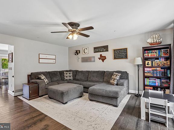 4th image of 668 219th St