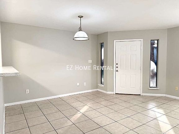 3rd image of 3032 La Estancia Ln