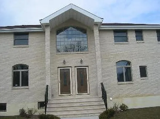 Rented by Corcoran | media 30