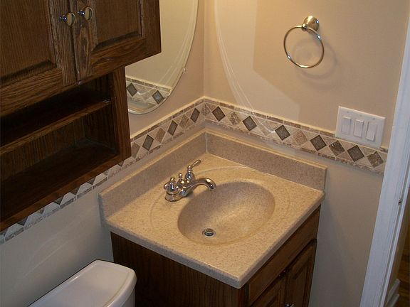 2nd image of 21 Blackhawk Hills Ct