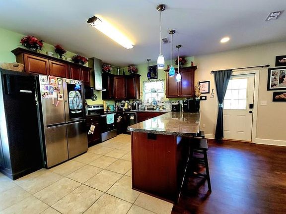 5th image of 15222 High Hill Cir