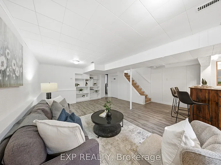 2637 Altadena Ct — Photo 30