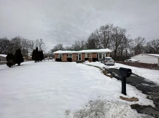 201 Woodbridge Rd, Oak Hill, WV 25901