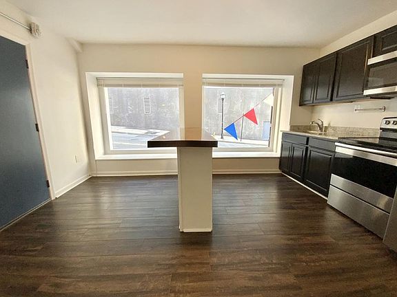 3rd image of 11 E Saratoga St #1A