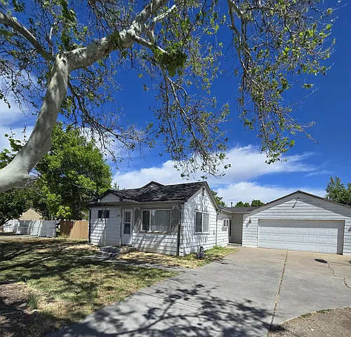 1368 W 2700 S Photo 1