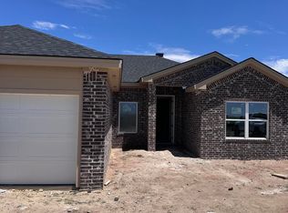 605 Holly St, Levelland, TX 79336