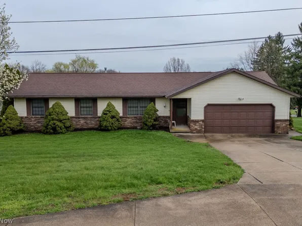 3192 Dewalt Dr, Akron, OH 44312
