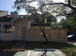 1818 Runners Way, Pompano Beach, FL 33068