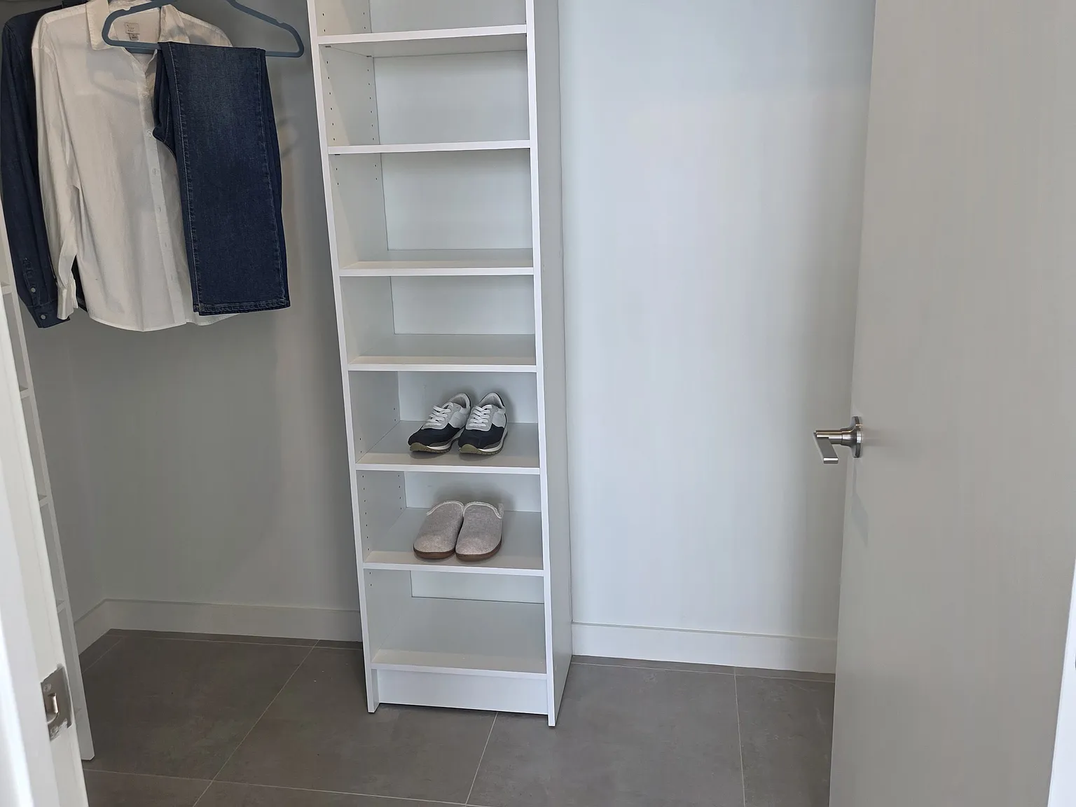 1 bed, 646 sqft, $2,430 — Photo 4