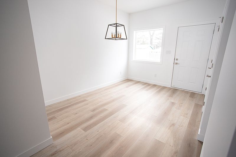 Winnipeg Apartment for rent - 3 Bedrooms — photo 15
