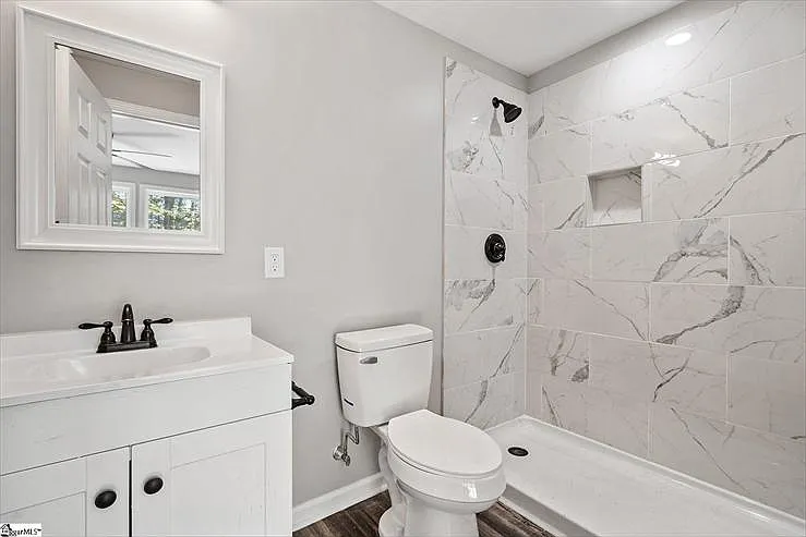 125 Dobbs St — Photo 14