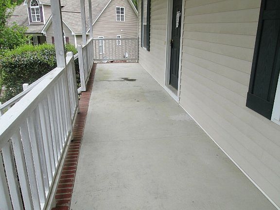 5th image of 464 Kingsbrook Cir