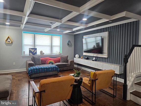 5th image of 1011 E Phil Ellena St