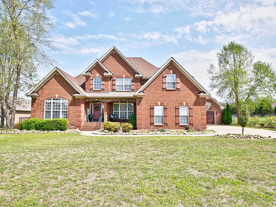 1st image of 816 Furman Dr