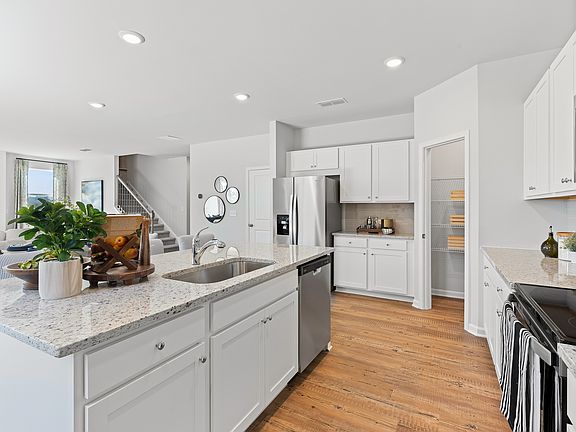 5th image of 5316 Carodel Farm Way