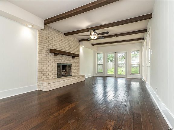 4th image of 2114 OAK WILD ST