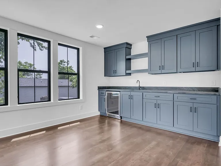 1114 Leland Ave — Photo 29