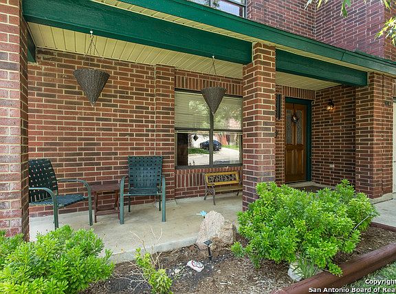 3rd image of 10415 Stonewind Pl