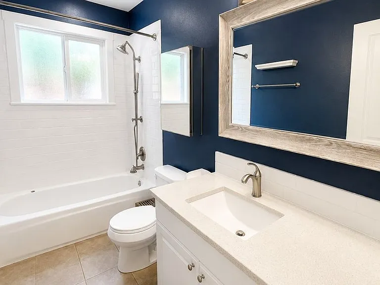 2111 E John St #104 — Photo 13