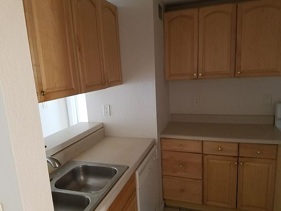 3rd image of 1956 Golfview Ave APT 2