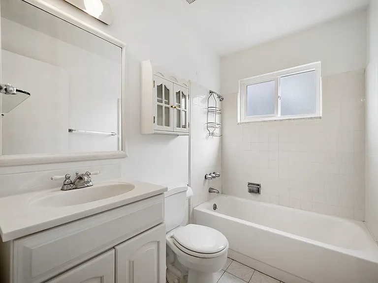 21 Windward Dr — Photo 13