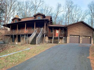 38 Cedar Rdg, Hawley, PA 18428