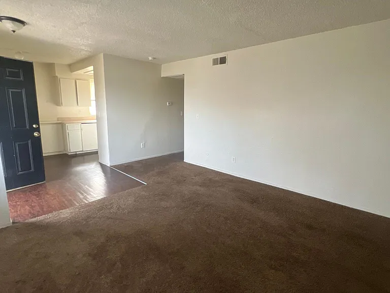 3317 N Pleasant Ave #201 — Photo 5