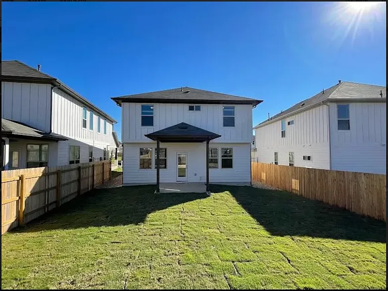 200 Mayney Ln — Photo 30