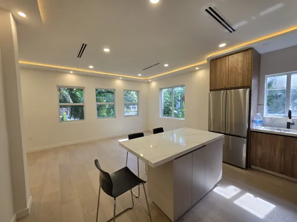 928 Bird Rd #3, Miami, FL 33146