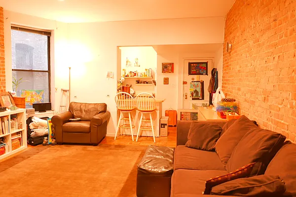 Rented by JK Dansar Corp | media 16