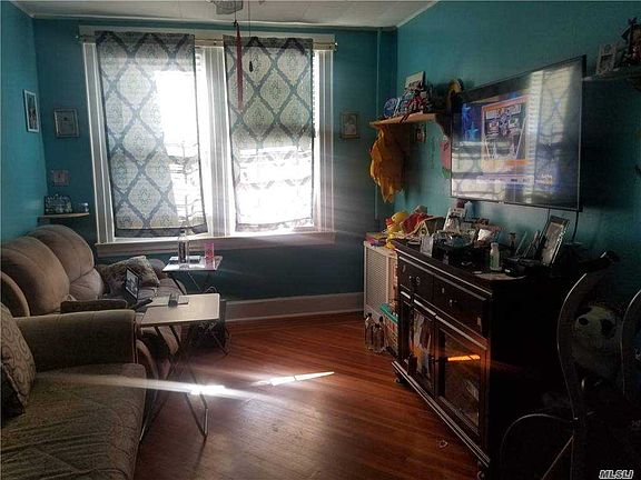 3rd image of 10739 116th St