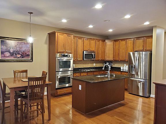 4th image of 6180 Popes Creek Pl