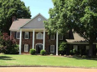 1206 Forest Wood Cv W, Collierville, TN 38017