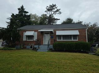 3443 Ashby Rd, Saint Ann, MO 63074