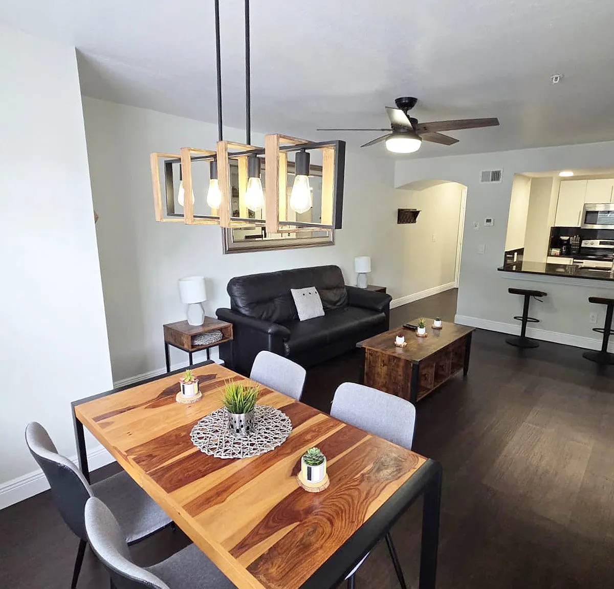 1 bed, 1.0 bath, 670 sqft, $2,400 — Photo 4